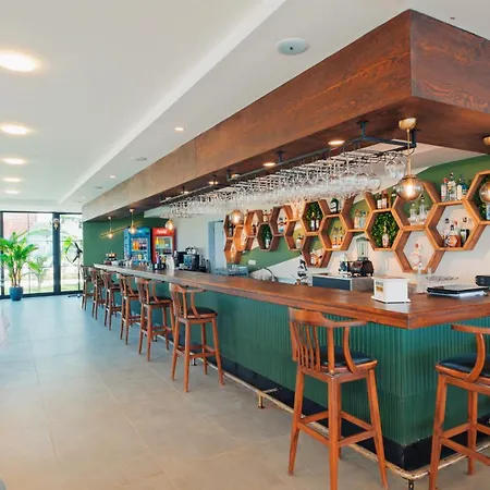 Hotel Feniks Okurcalar
