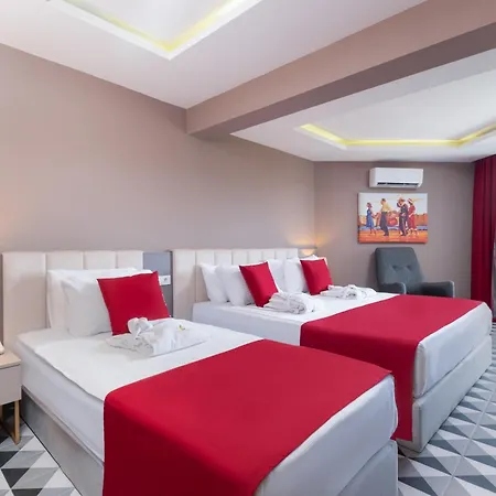 Feniks Priority 4* Okurcalar