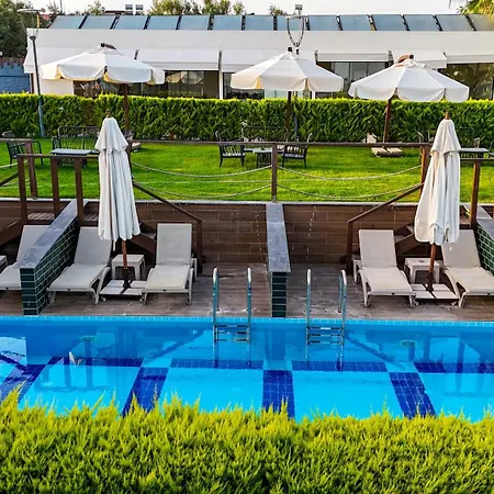 Feniks Priority Szálloda 4*