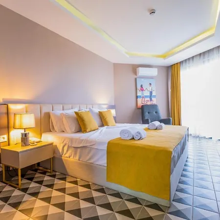 Hotell Feniks Priority Okurcalar