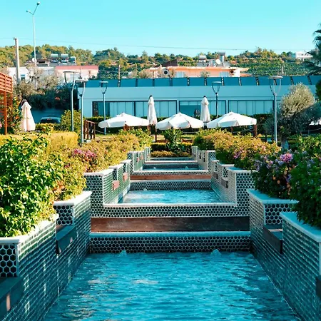 Feniks Priority Hotel