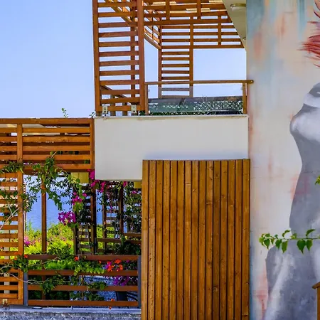 Feniks Priority Hotell Okurcalar