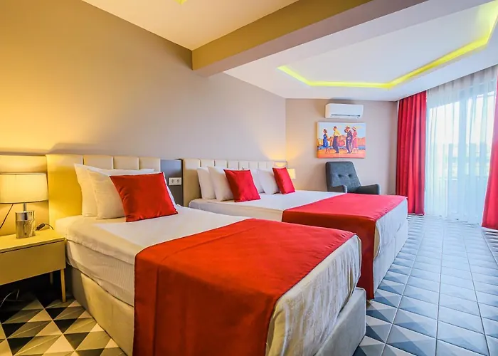 Hotel Feniks Priority 4*