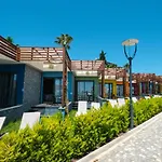 Feniks Priority Hotel Okurcalar