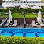 Feniks Priority Hotel 4*