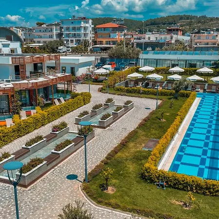 Feniks Priority Отель 4*