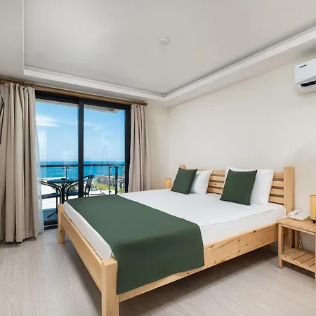 Feniks Priority Hotel Okurcalar