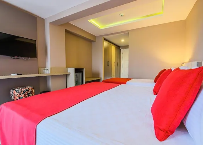 Hotel Feniks Priority Okurcalar